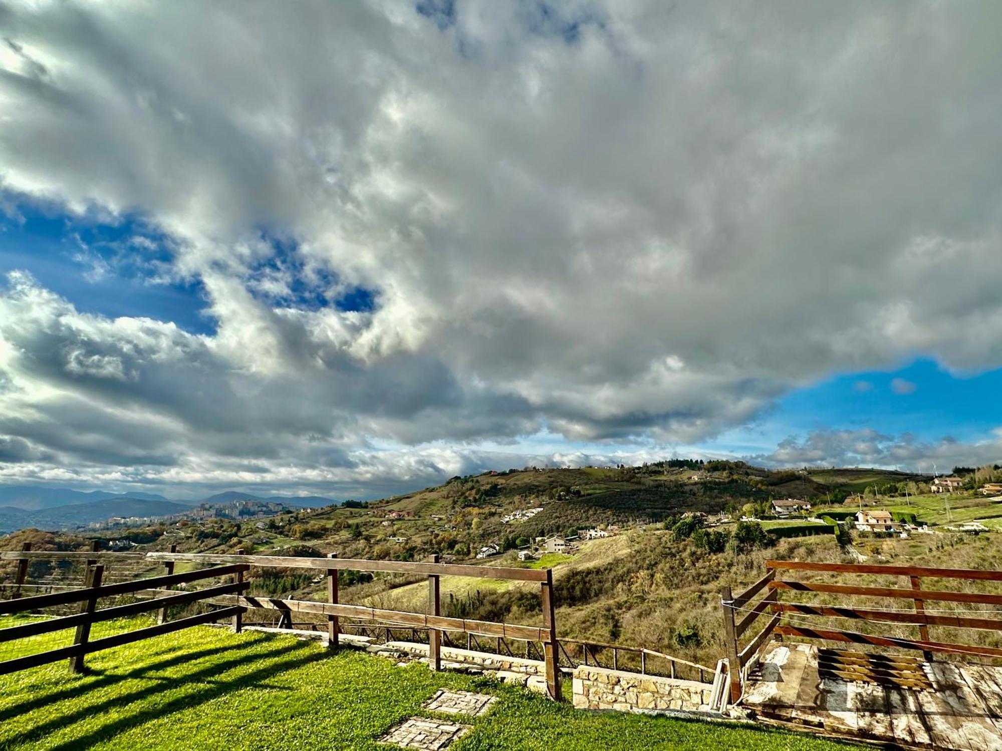 Country B&B Piani Del Mattino Potenza Bagian luar foto
